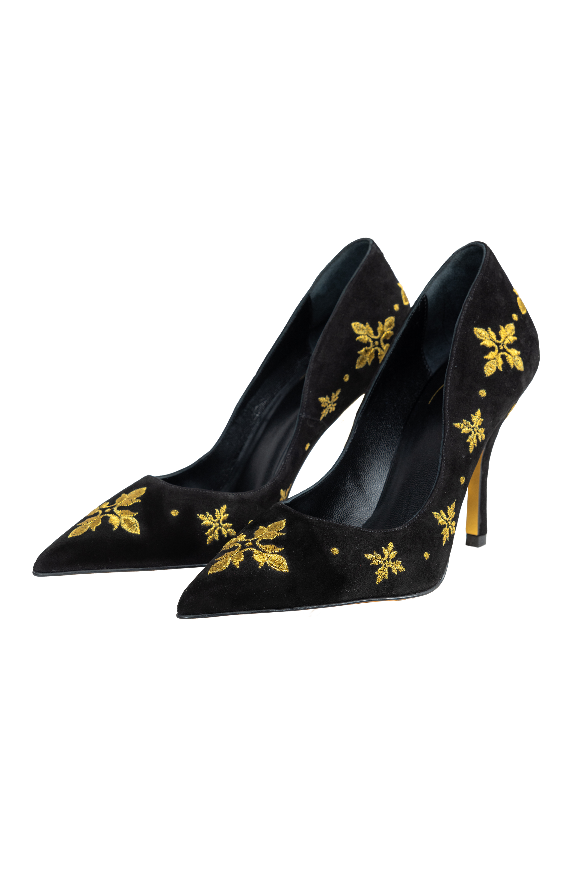 Chaussures Mejboude En Noir par Manaf Vaaguadi – Artisanat Algérien Réinventé